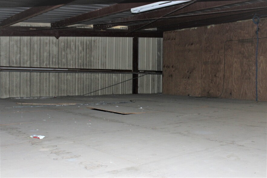 201 Houston St, George West, TX for lease - Interior Photo - Image 3 of 18