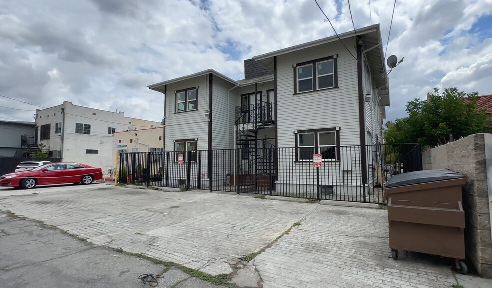 1255 S Atlantic Blvd, Los Angeles, CA for sale - Building Photo - Image 2 of 15
