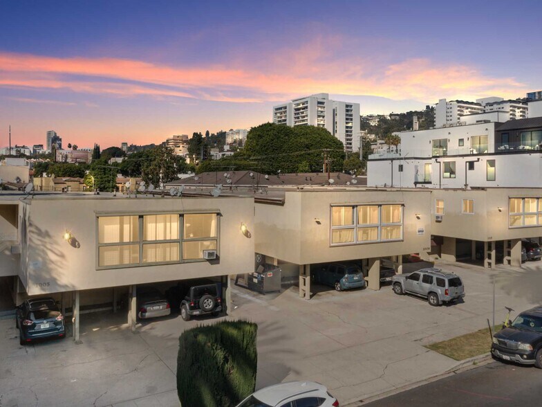 1005-1015 N Croft Ave, Los Angeles, CA à vendre - Photo du bâtiment - Image 2 de 7