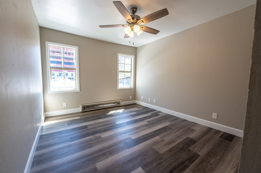 1449 Hillside Dr, Reno, NV for sale - Building Photo - Image 2 of 37