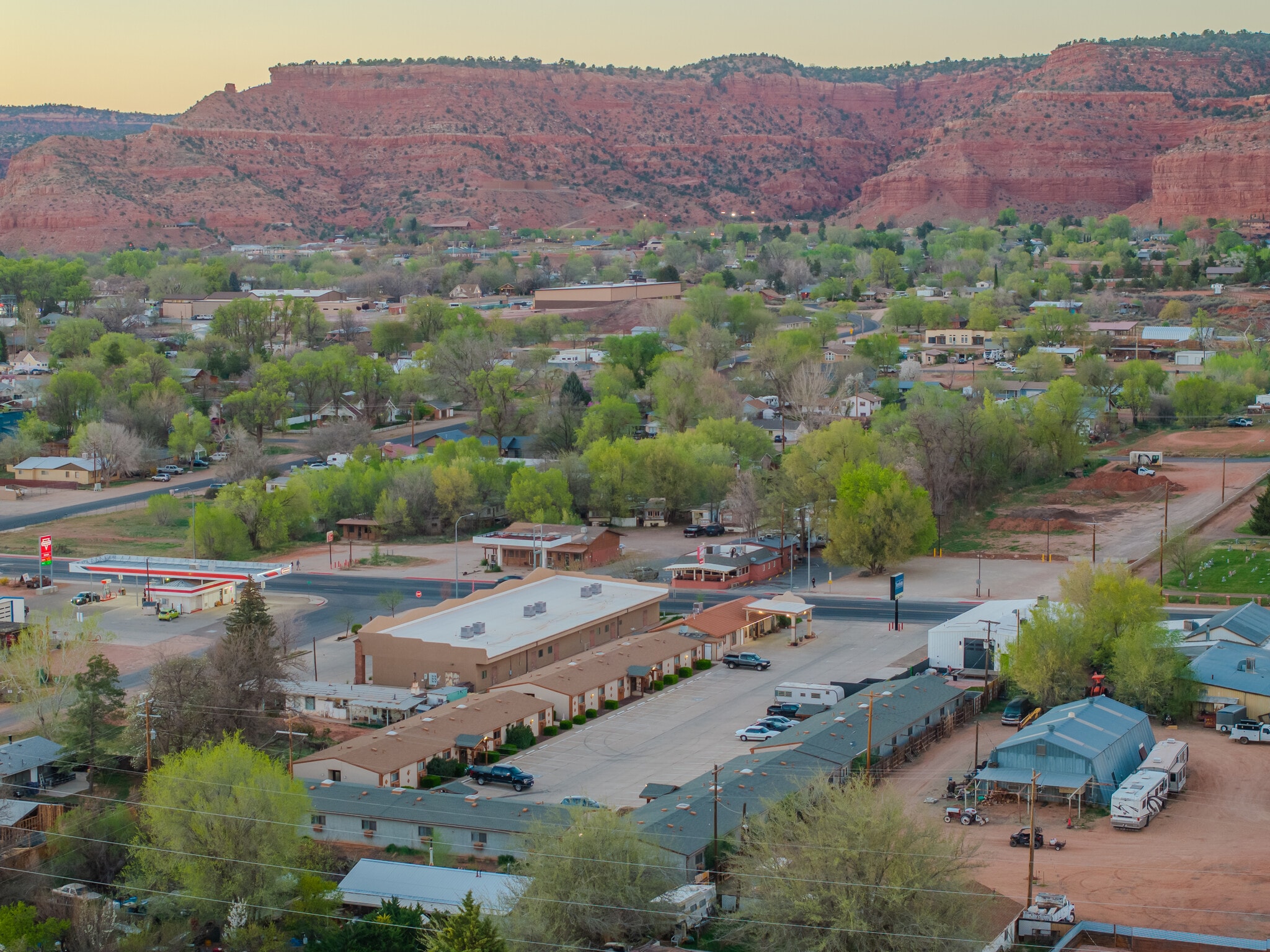 386 E 300 S, Kanab, UT for sale Primary Photo- Image 1 of 53