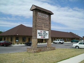 4201 W Stan Schlueter Loop, Killeen, TX à louer - Photo du bâtiment - Image 2 de 13