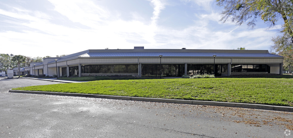 6700 Southpoint Pky, Jacksonville, FL for lease - Building Photo - Image 3 of 4