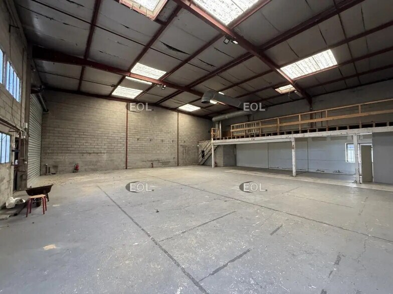 Industriel dans Lagny-sur-Marne à vendre - Photo du bâtiment - Image 3 de 8