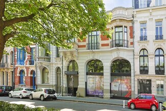 Plus de détails pour 125 Avenue De La République, La Madeleine - Bureau à louer