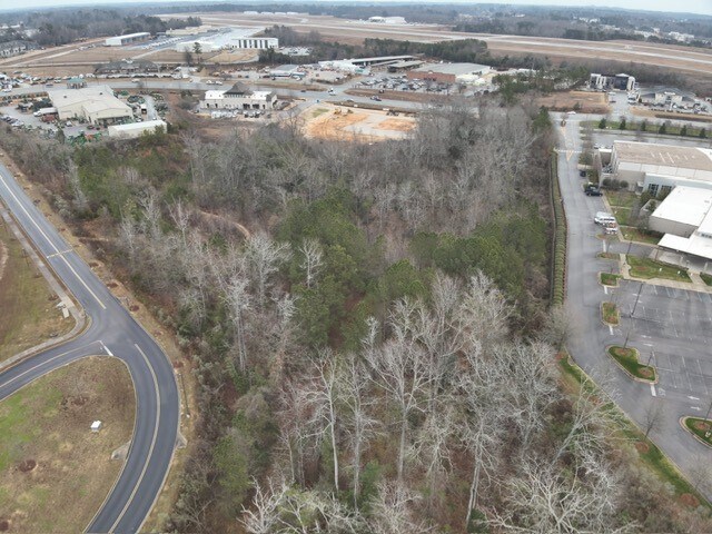 1830 E Glenn Ave, Auburn, AL à vendre - Aérien - Image 3 de 9
