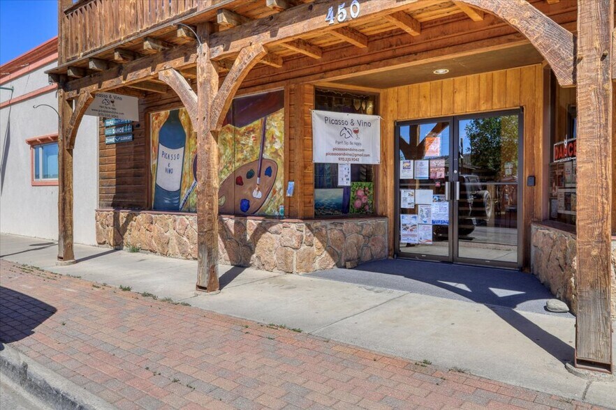450 Lewis St, Pagosa Springs, CO à vendre - Photo du bâtiment - Image 3 de 13