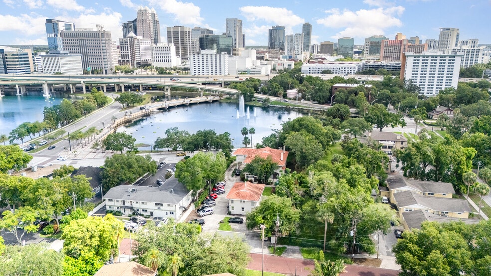 214 S Lucerne Circle portfolio of 2 properties for sale on LoopNet.ca - Building Photo - Image 3 of 10