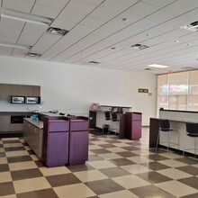 6770 N Sunrise Blvd, Glendale, AZ for lease Interior Photo- Image 2 of 7