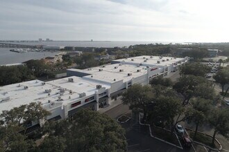 1143-1153 Gulf Breeze Pky, Gulf Breeze, FL - Aérien  Vue de la carte - Image1