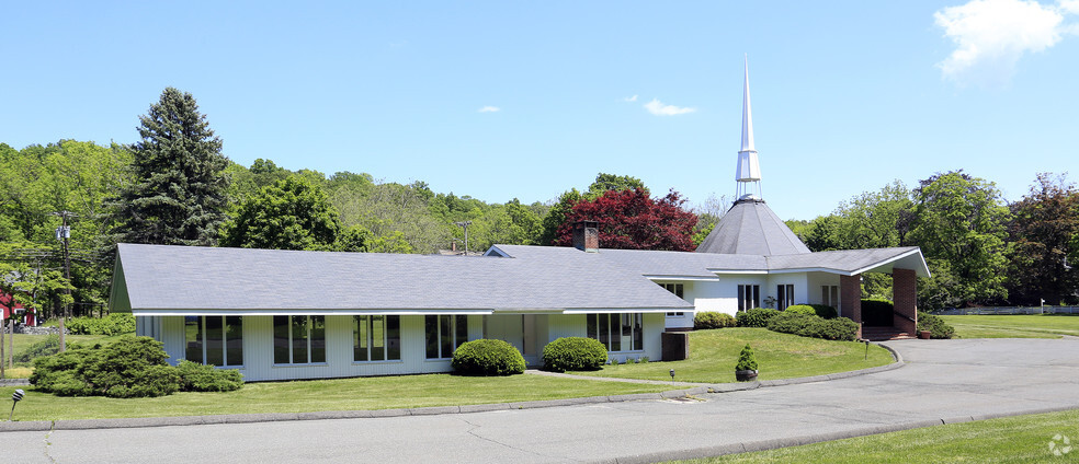 531 Danbury Rd, Wilton, CT à vendre - Photo principale - Image 1 de 1