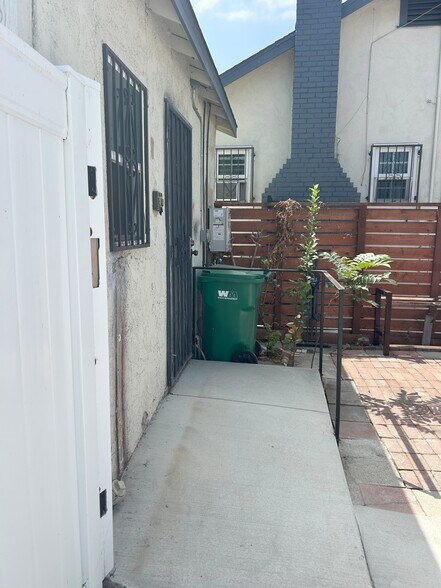 3737 Baldwin Park Blvd, Baldwin Park, CA à vendre - Photo du bâtiment - Image 3 de 15