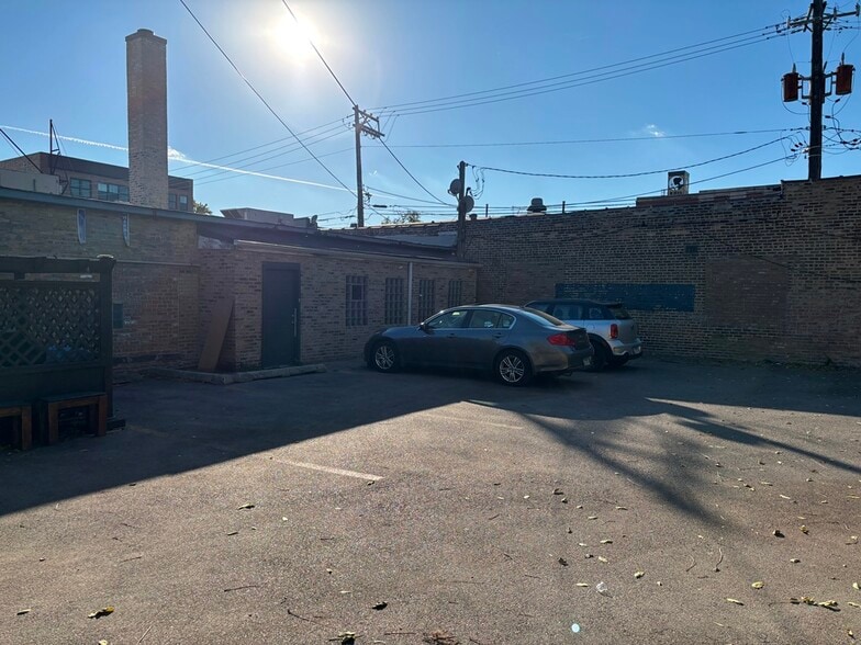 4212 W Irving Park Rd, Chicago, IL for sale - Building Photo - Image 2 of 16