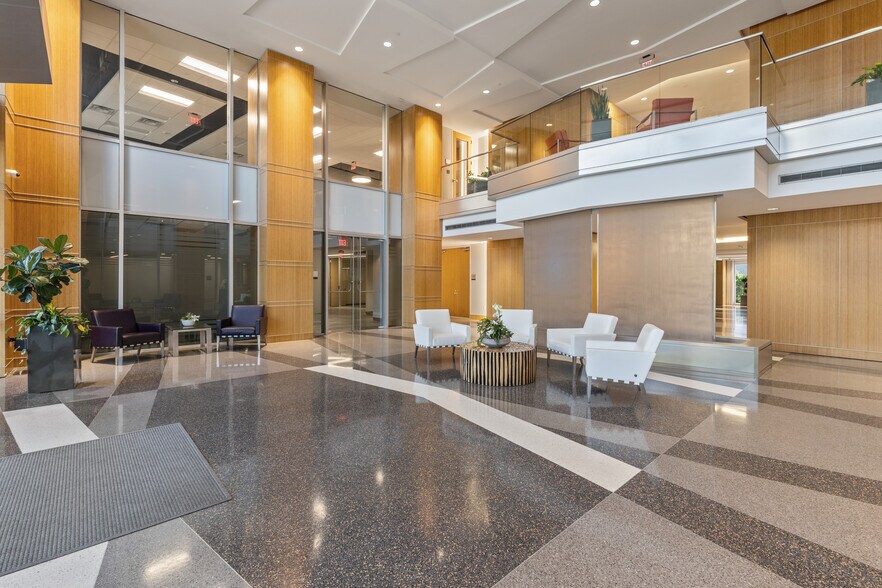 3700 N Capital Of Texas Hwy, Austin, TX à louer - Photo intérieure - Image 3 de 11