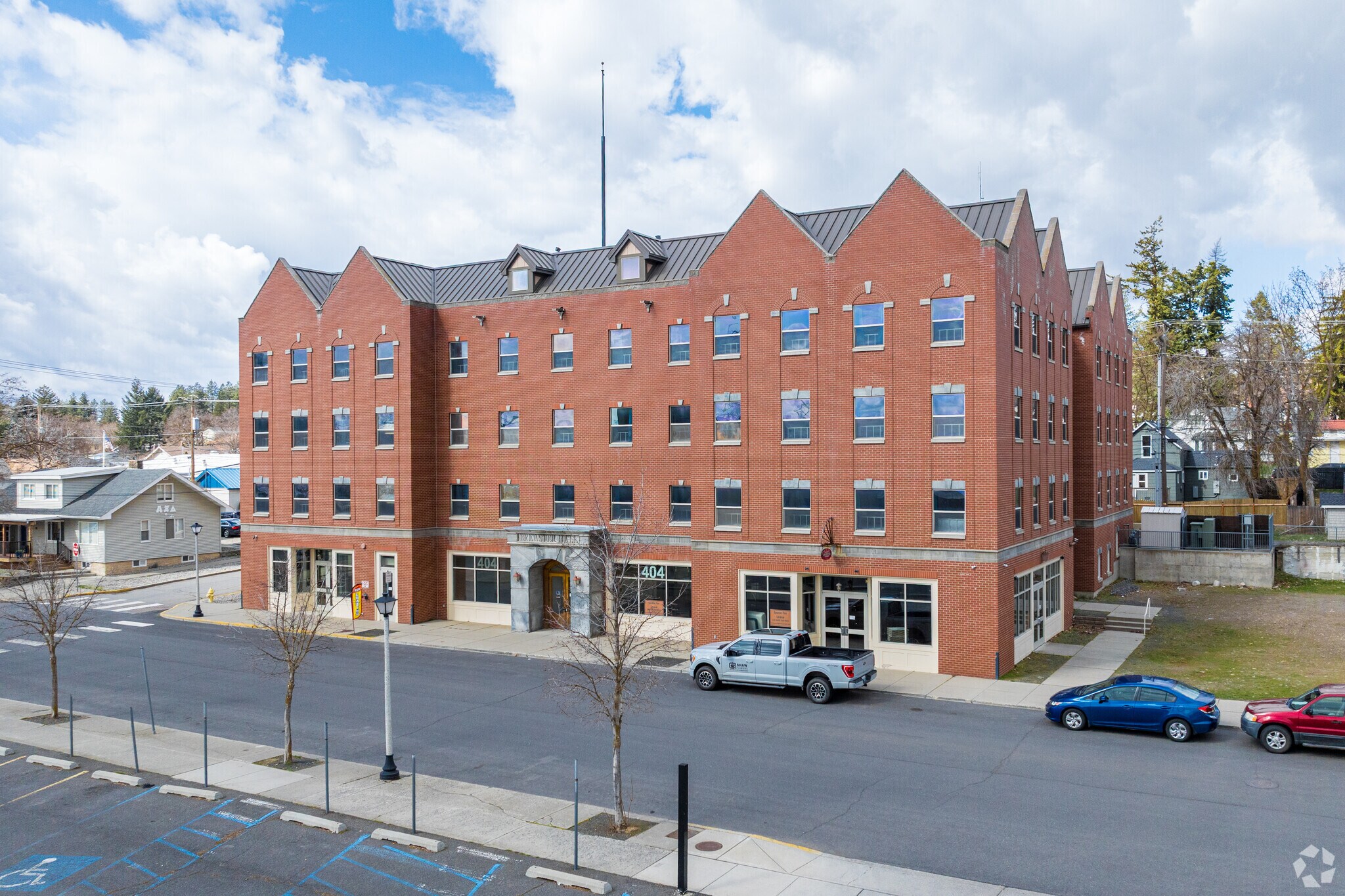 404 2nd St, Cheney, WA à louer Photo du bâtiment- Image 1 de 15