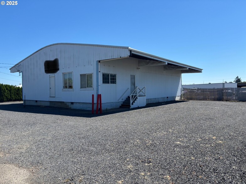 1466 NE Lafayette Ave, Mcminnville, OR for lease - Building Photo - Image 2 of 2