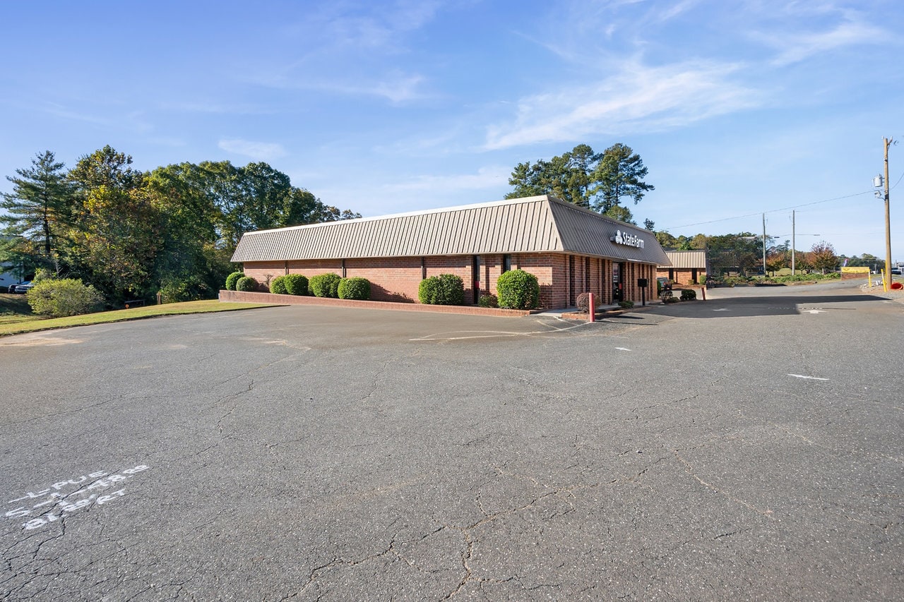 5938 W Wilkinson Blvd, Belmont, NC for lease Interior Photo- Image 1 of 7