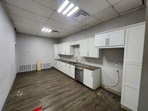 5526 S 48th Ave W, Tulsa, OK à louer Photo intérieure- Image 2 de 5