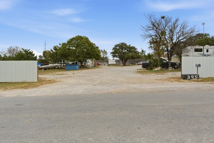 395 Mary Dr, Weatherford, TX à vendre - Photo du bâtiment - Image 3 de 22