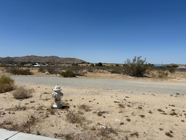 66262 29 Palms Hwy, Joshua Tree, CA à vendre - Aérien - Image 3 de 10