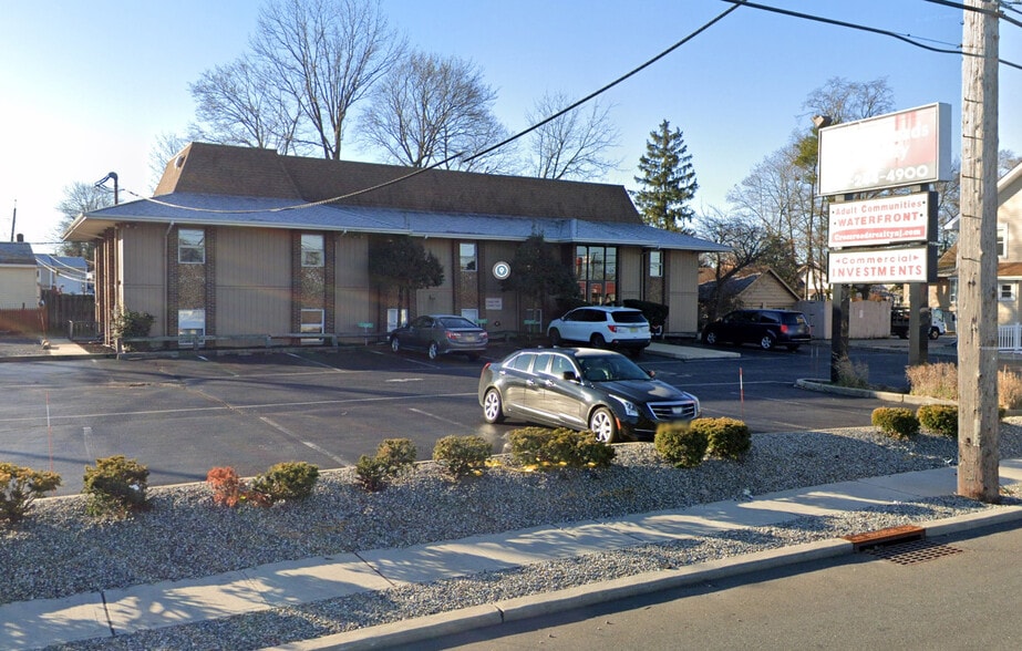 25 E Route 37, Toms River, NJ for lease - Building Photo - Image 2 of 24