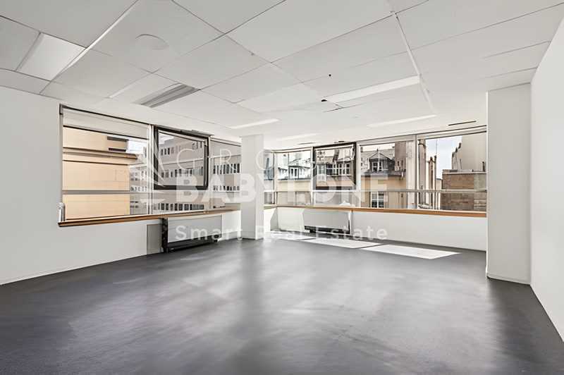 Bureau dans Paris à vendre - Photo du bâtiment - Image 1 de 14