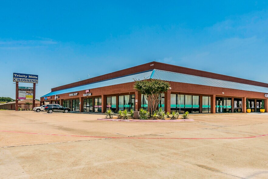 2408 Trinity Mills Rd, Carrollton, TX à louer - Photo du bâtiment - Image 2 de 6