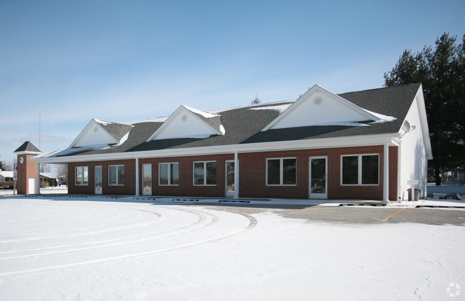 2220 E Ohmer Rd, Mayville, MI for sale - Building Photo - Image 2 of 2