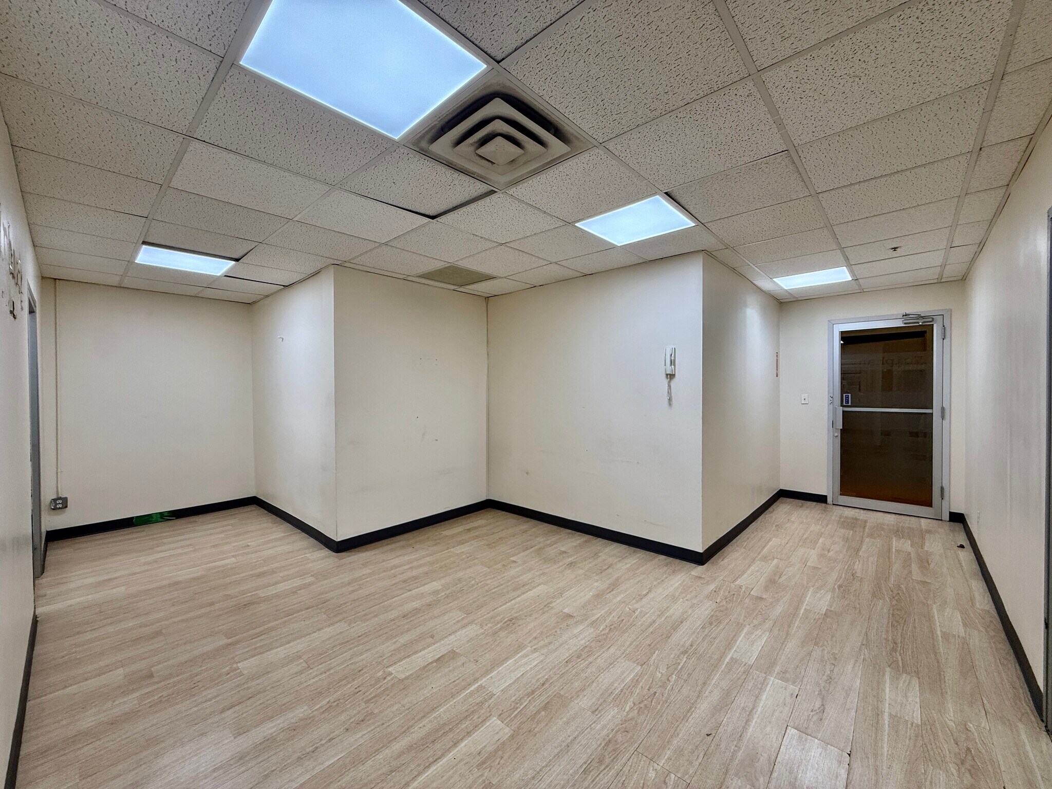 16 W 32nd St, New York, NY for lease Primary Photo- Image 1 of 32