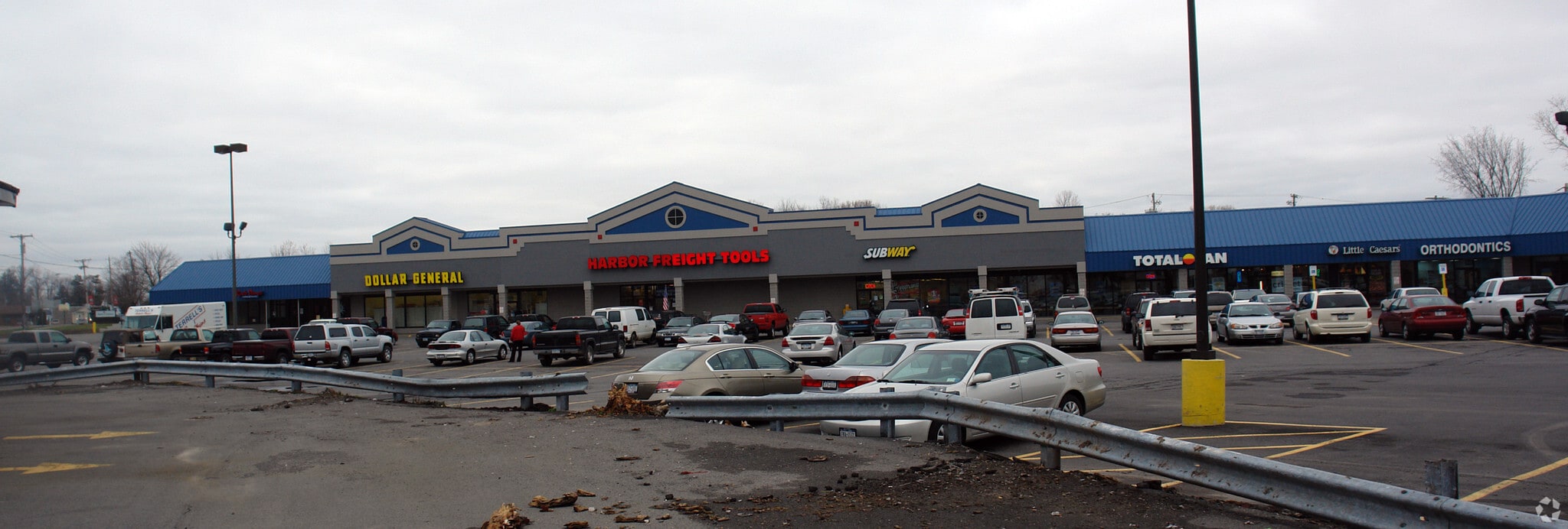 709 N Main St, North Syracuse, NY for lease Primary Photo- Image 1 of 6