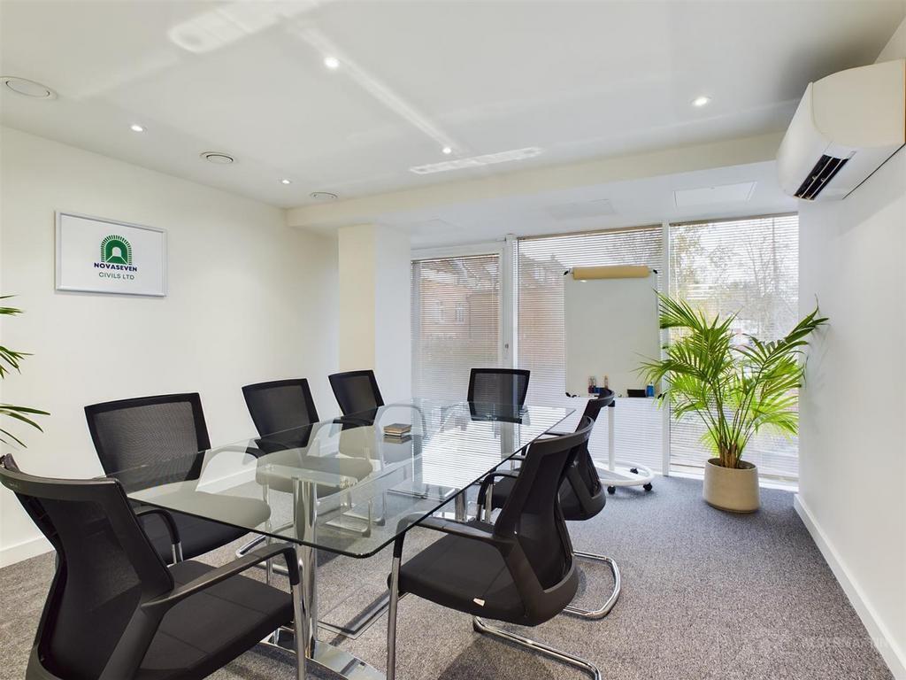 Cadbury Close, London for sale Building Photo- Image 1 of 27