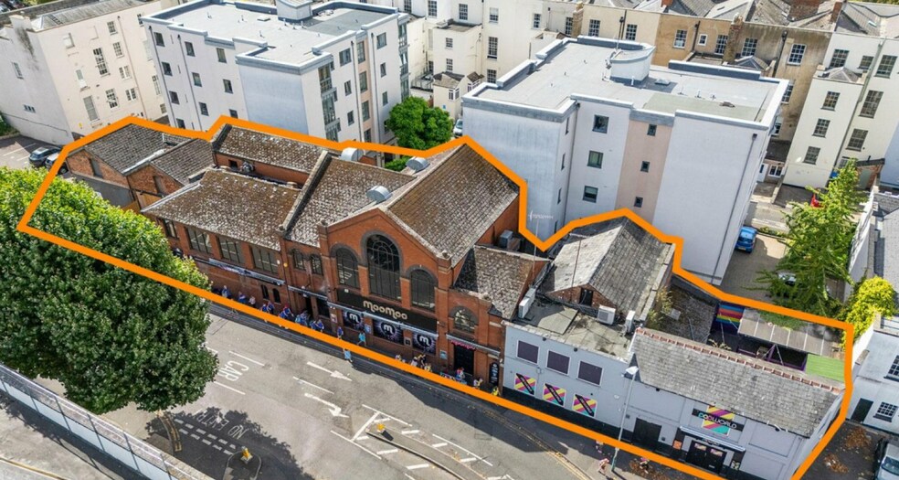 1-2 Regent St, Cheltenham à vendre - Photo principale - Image 1 de 1