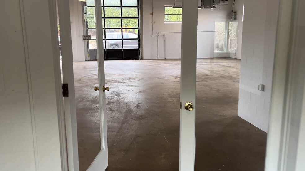 4 Union Hill Rd, Conshohocken, PA for lease - Commercial Listing Video - Image 3 of 6