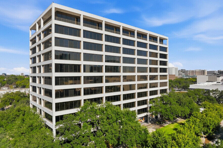 5251 Westheimer Rd, Houston, TX à louer - Photo du bâtiment - Image 3 de 43