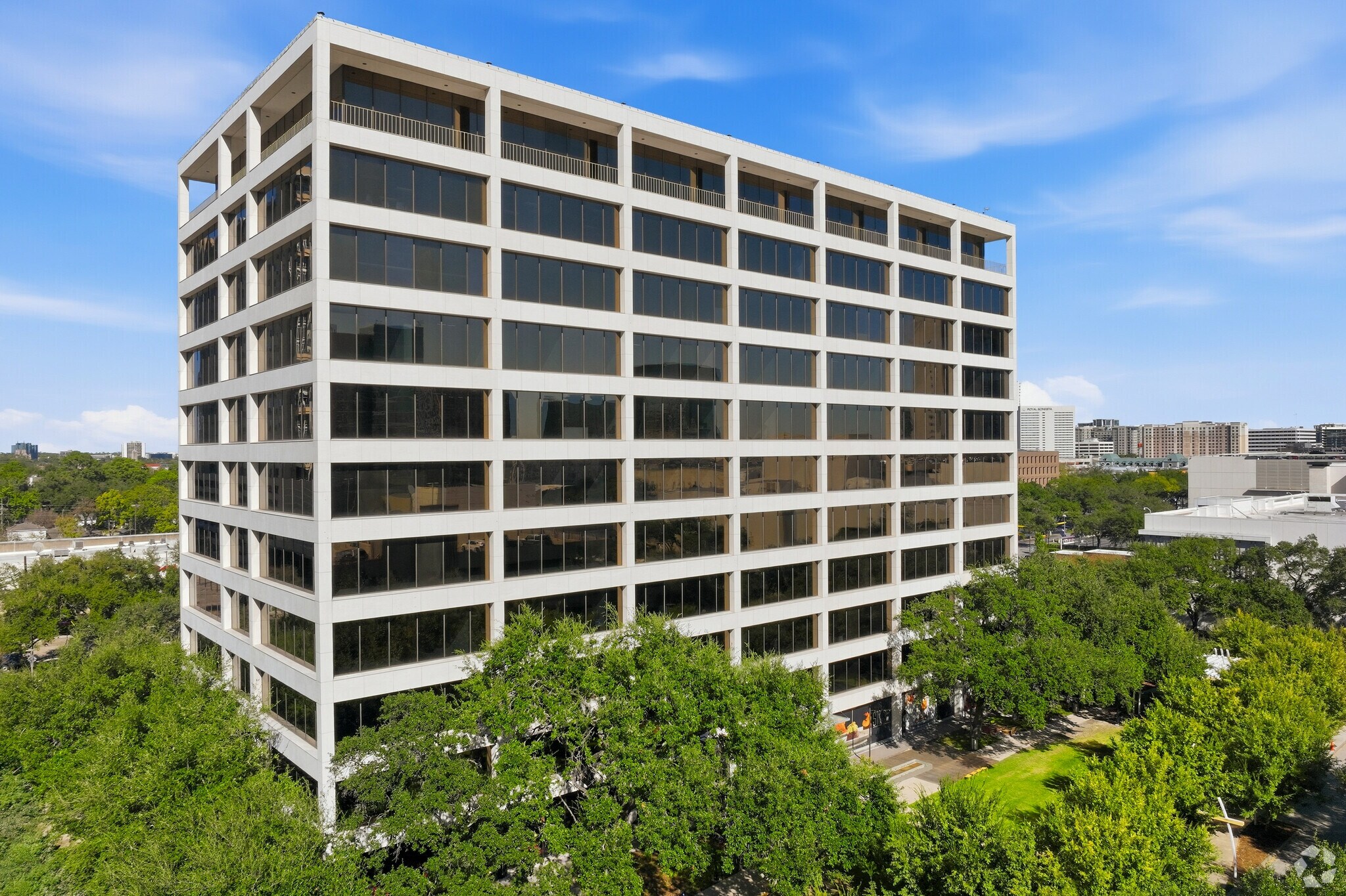 5251 Westheimer Rd, Houston, TX à louer Photo principale- Image 1 de 35