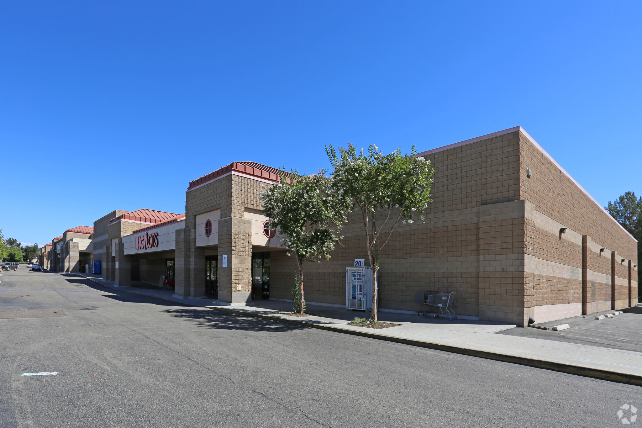 1550 W Valley Pky, Escondido, CA for sale Primary Photo- Image 1 of 1