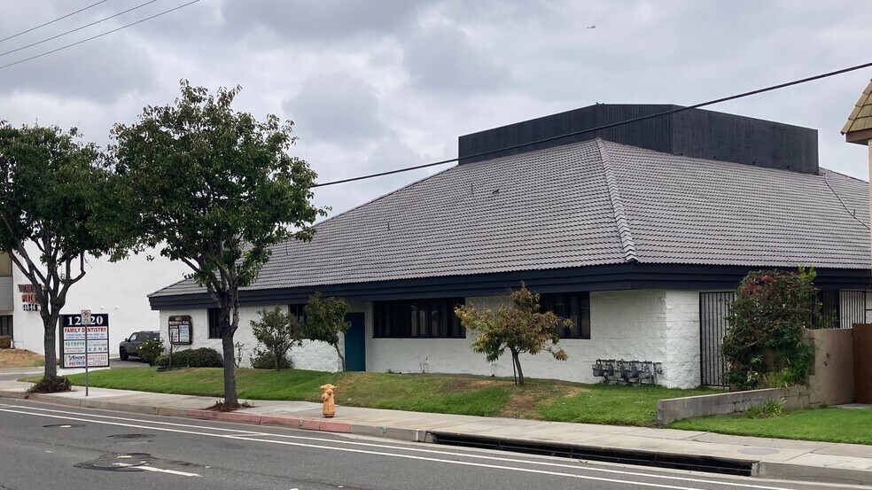 12620 Brookhurst St, Garden Grove, CA à louer - Photo du bâtiment - Image 2 de 6
