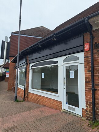 Plus de détails pour 4-6 Station Approach, Gerrards Cross - Commerce de détail à louer
