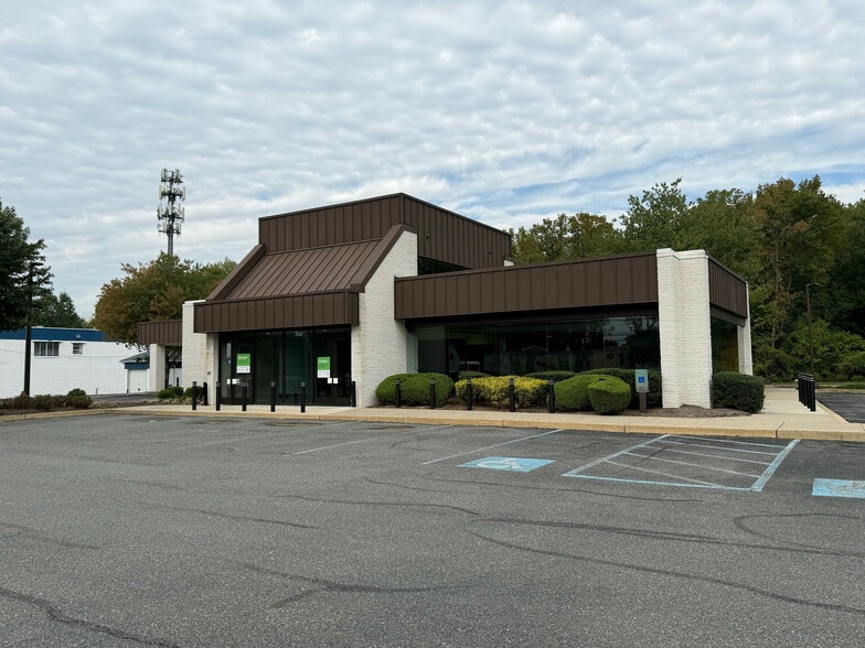 346 W Trenton Ave, Morrisville, PA for sale - Building Photo - Image 1 of 10