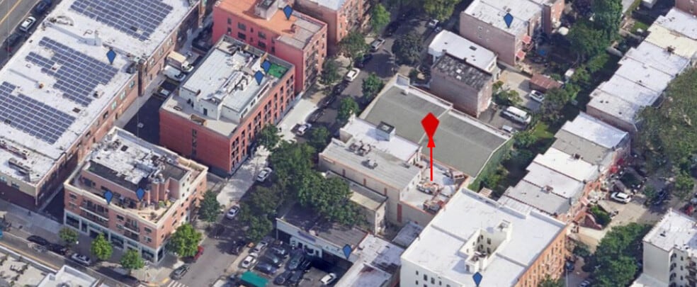 Religious Community School Daycare Apts portfolio of 3 properties for sale on LoopNet.ca - Building Photo - Image 2 of 7