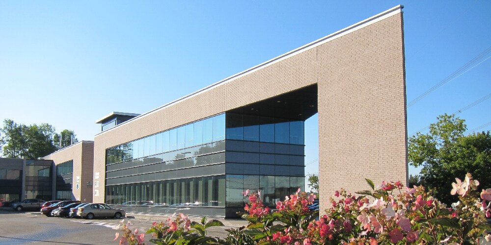 4495 Boul Wilfrid-Hamel, Québec, QC à louer Photo principale- Image 1 de 2