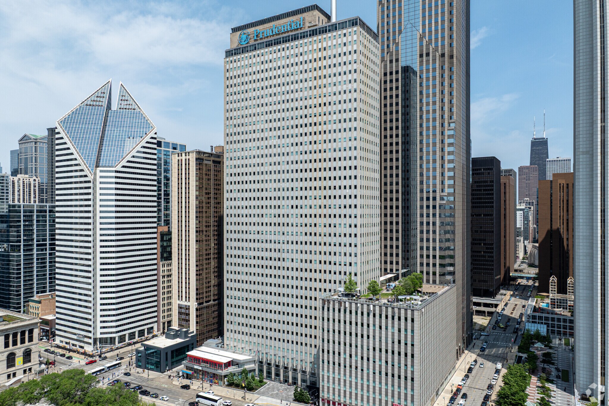 130 E Randolph St, Chicago, IL for lease Primary Photo- Image 1 of 27