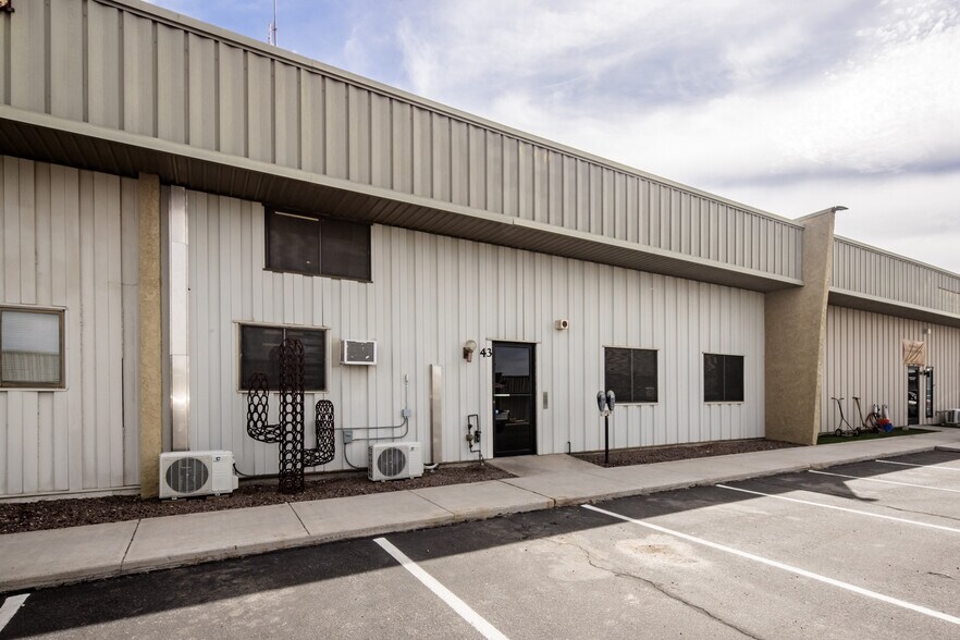 1600 Acoma Blvd W, Lake Havasu City, AZ à vendre - Photo du bâtiment - Image 3 de 32