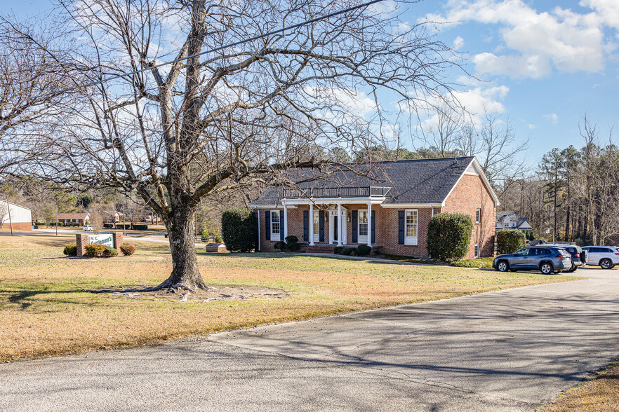 2228 N Main St, Fuquay Varina, NC for sale - Building Photo - Image 3 of 27