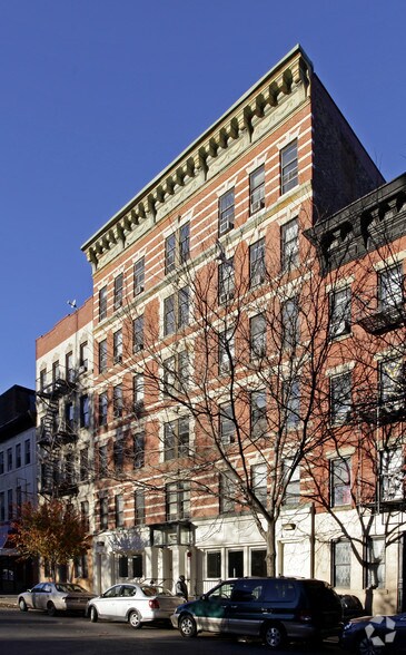 315 E 115th St, New York, NY à louer - Photo principale - Image 1 de 9