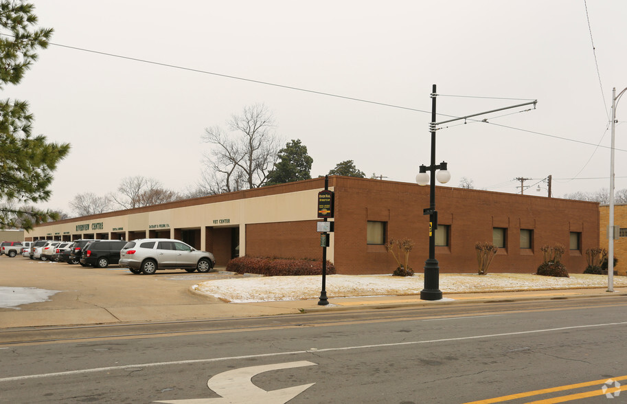 201 W Broadway St, North Little Rock, AR for lease - Primary Photo - Image 1 of 15