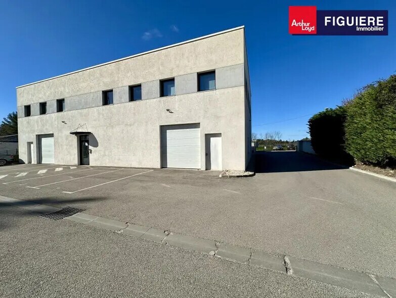 210 Chemin Des Valladets, Éguilles à louer - Photo du bâtiment - Image 2 de 8