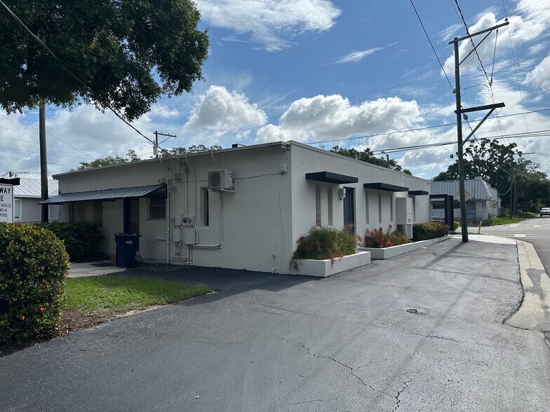 6100 N Nebraska Ave, Tampa, FL à louer - Photo du bâtiment - Image 3 de 31