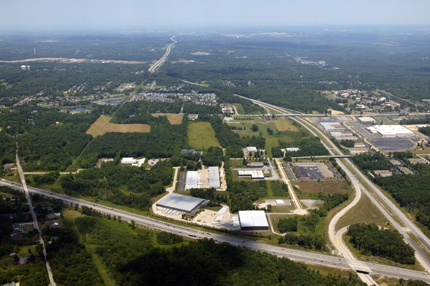 Fogg-Brecksville Development portfolio of 2 properties for sale on LoopNet.ca - Primary Photo - Image 2 of 4