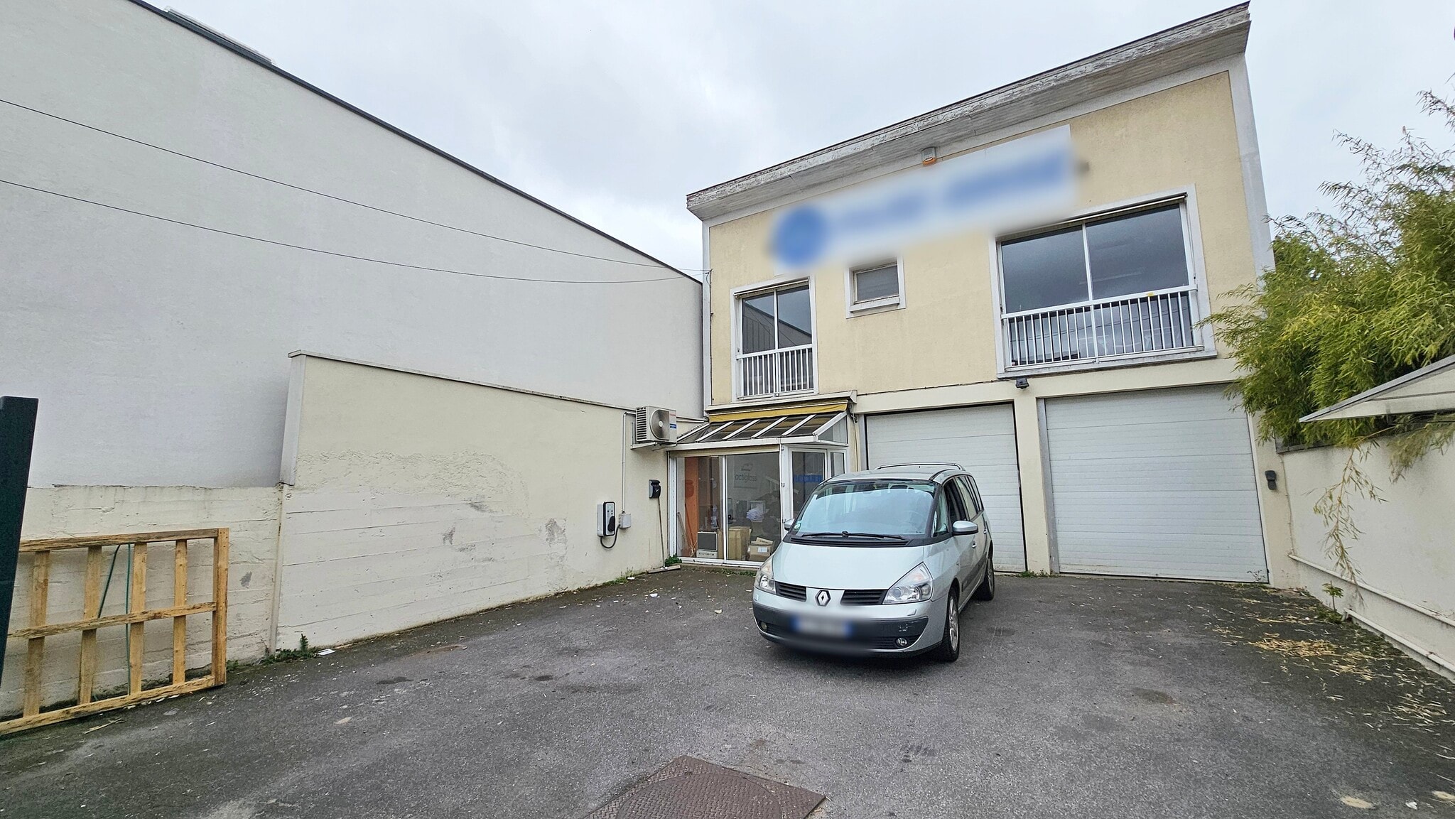 Flex in Saint-Maur-des-Fossés for lease Building Photo- Image 1 of 18